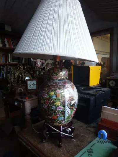 Chinese lamp met papegaaien H 90cm – kavel bij Openbare Verkopen, Izegem