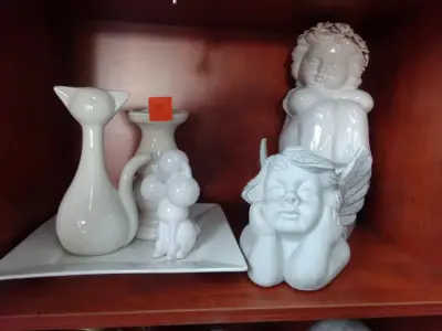 7x witte decoratie – kavel bij Openbare Verkopen, Izegem