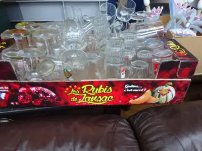 Lot bierglazen (merken) – kavel bij Openbare Verkopen, Izegem