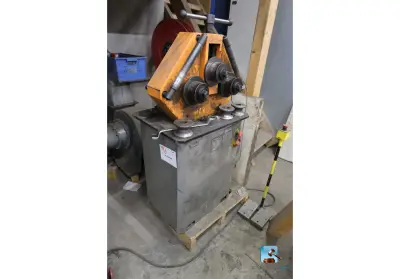 Profielbuigmachine – kavel bij Clicpublic
