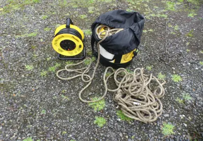 Set touwen met elektrische haspel – kavel bij Clicpublic, Eupen