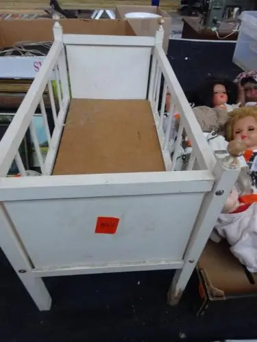 Poppenbed – kavel bij Openbare Verkopen, Izegem