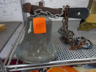 antiek bel, werkend – kavel bij Openbare Verkopen, Izegem