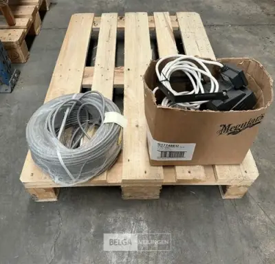 ± 3 Verstralers + kabel – kavel bij Belga Veilingen, Lummen