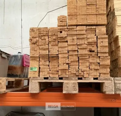 1 Pallet met houten latjes – kavel bij Belga Veilingen, Lummen