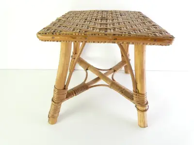 Vintage rotan krukje / bijzettafeltje – kavel bij De Kringwinkel, Heverlee