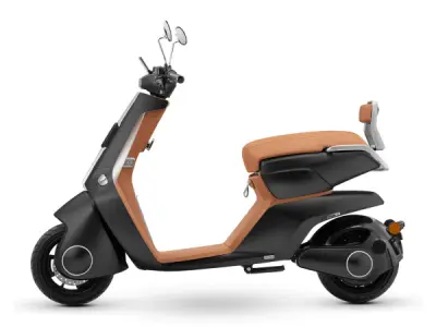 Keren Stardust elektrische scooter – matzwart – 45 km/u – kavel bij XL Auctions