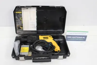 DeWalt elektrische klopboormachinie met koffer – kavel bij GSD Auctions, Zoeterwoude