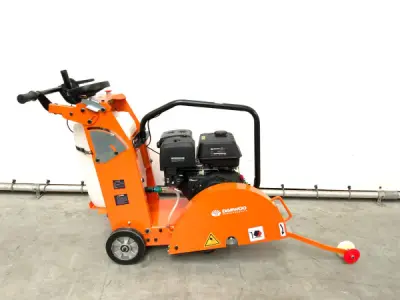 Daewoo vloerzaagmachine benzine 2025 DATMF20-4 – kavel bij XL Auctions