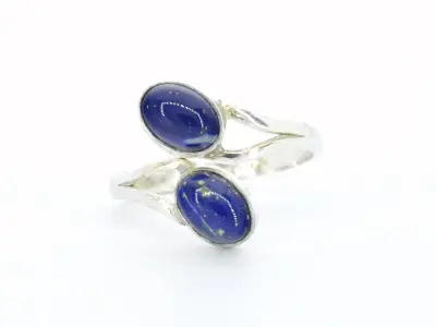Zilveren sterling ring met twee blauwe edelstenen – kavel bij Onlineveilingmeester