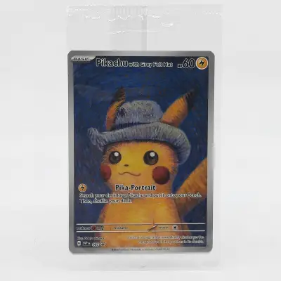 Kaart, Pokémon, Pikachu with Grey Felt Hat SVP 085 Promo, 2023 – kavel bij Domeinen Roerende Zaken, Groningen