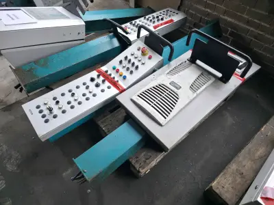 Steering Columns / Control Units BÜHLER DataNet – kavel bij NetBid, Nentershausen