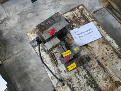 Continuous-flow valve for a die-casting machine BÜHLER / MOOG D646Z4121 – kavel bij NetBid, Nentershausen