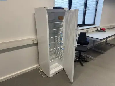 Refrigerator Liebherr LKEXV 3910 Index 24E/001 – kavel bij NetBid, Hermsdorf