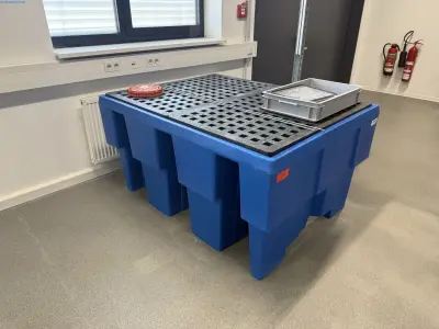 Hazardous Materials Drip Pan Denios – kavel bij NetBid, Hermsdorf