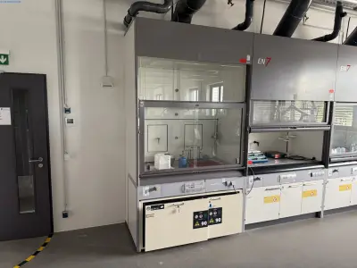 Benchtop fume hood Scala 1500/Tischabzug – kavel bij NetBid, Hermsdorf