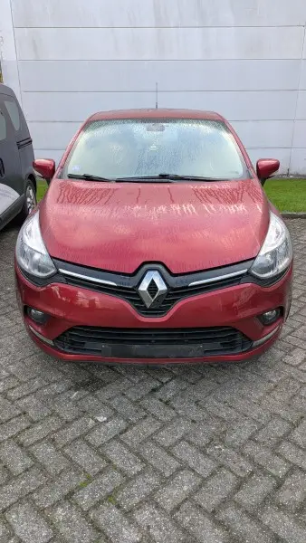 RENAULT Clio - 898 cc benzine Eerste in het verkeer gebracht op 09/05/2019 met kentekenbewijs (deel 1) + conformiteitsverklaring 1 sleutel - 144.30… – kavel bij Auctionline, Anderl