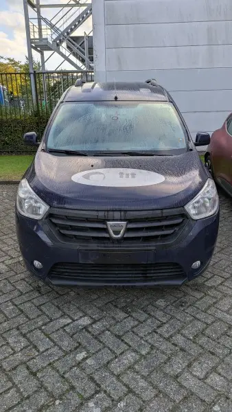 DACIA Dokker Eerste inverkeerstelling 08/08/2016 1600 cc benzine certificaat van overeenstemming en 1 sleutel KEURING OK tot 10/12/2026 115.464 km – kavel bij Auctionline, Anderlec