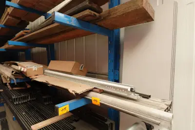Partij metalen profielen – kavel bij Openbare Verkopen, Deerlijk