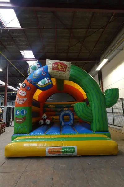 Springkasteel Zizo Inflatables – kavel bij Openbare Verkopen, Wielsbeke