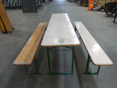 20x Biertafel + 40x bank – kavel bij Openbare Verkopen, Wielsbeke