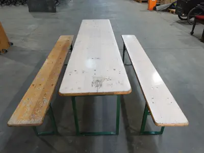 20x Biertafel + 40x bank – kavel bij Openbare Verkopen, Wielsbeke