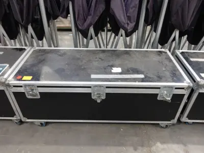Verrijdbare flightcase – kavel bij Openbare Verkopen, Wielsbeke