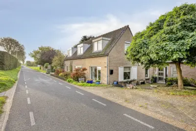 Twéé-onder-een-kapwoning – 's-Gravenzande, Maasdijk 180 – kavel bij Vastgoedveiling.nl, 's-Gravenzande