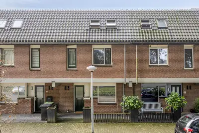Tussenwoning – Almere, Parkwerf 8 – kavel bij Vastgoedveiling.nl, Almere