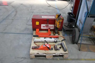 Kit de vérin hydraulique + cric de levage SPX Power team – kavel bij Trans Executive