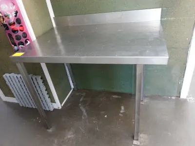 Inox werktafel – kavel bij Openbare Verkopen, Bredene