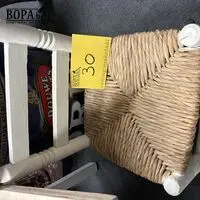 Houten vintage kinderstoeltje – kavel bij BOPA Auctions, Ieper