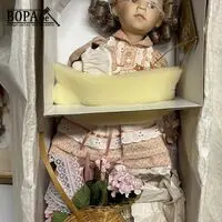 Vintage verzamelpop in doos - Franklin Heirloom Dolls – kavel bij BOPA Auctions, Ieper
