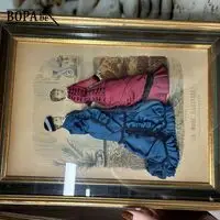 Modegravure in kader – kavel bij BOPA Auctions, Ieper