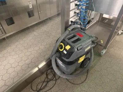 Industrial Vacuum Cleaner Kärcher NT30/1 APL – kavel bij NetBid, Berlin