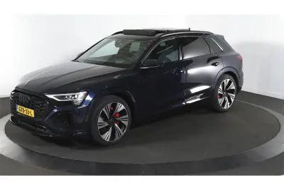 Audi Q8 55 S Edition Competition Quattro 115 kWh 2024 (Origineel-NL), GTD-33-L – kavel bij Bright Auctions