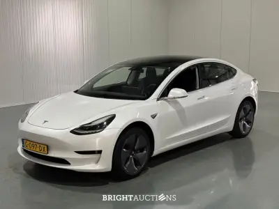Tesla Model 3 Standard RWD Plus 60 kWh 238pk 2019 (Origineel-NL), G-097-DX – kavel bij Bright Auctions
