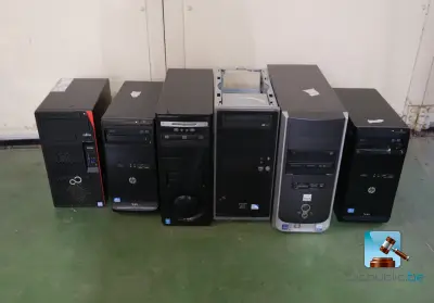 Set van computertorens – kavel bij Clicpublic, Mons