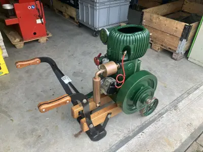 cilinder stationair motor, Wolseij, groen, 1959 – kavel bij Onlineveilingmeester, Kootstertille