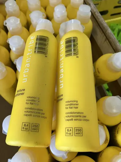 Ca. 117x Volumegevende conditioner, Urban Tribe – kavel bij Onlineveilingmeester, Kootstertille