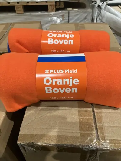 Ca. 144x Boven fleece plaids – kavel bij Onlineveilingmeester, Kootstertille