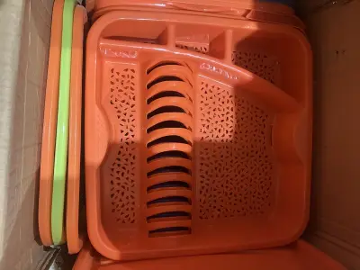Ca. 23x Afdruiprekken, groen, oranje en blauw – kavel bij Onlineveilingmeester, Kootstertille