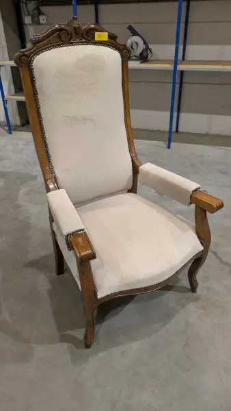 Een stoffen fauteuil (verstelbaar) – kavel bij Auctionline, Anderlecht
