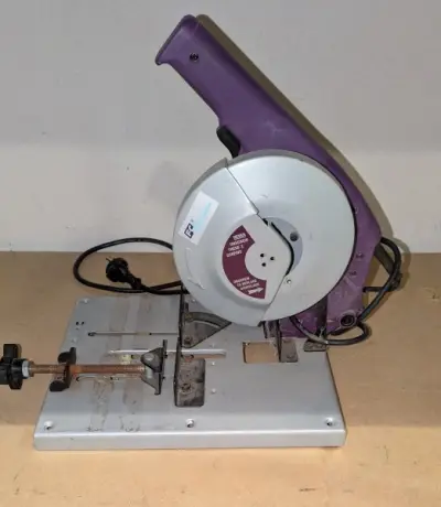 Een FC FOREST CUTTER-slijpmachine – kavel bij Auctionline, Anderlecht