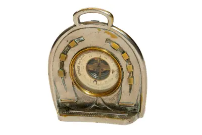 Antieke bureau-anerode barometer in de vorm van – kavel bij Auctim