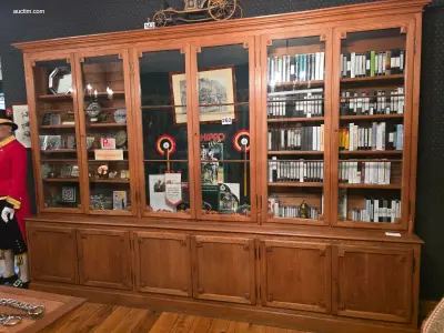 Grote eiken wandkast / bibliotheekkast met – kavel bij Auctim