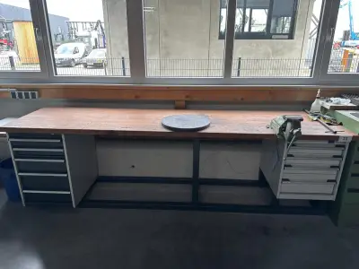 Werkbankzeile – kavel bij Lueders & Partner, Crailsheim