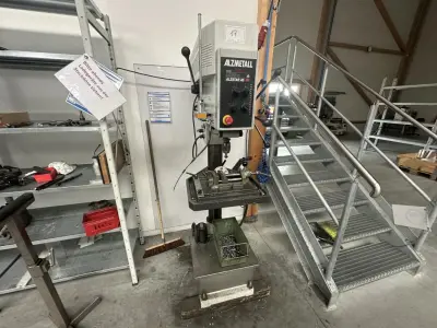 Säulenbohrmaschine – kavel bij Lueders & Partner, Crailsheim