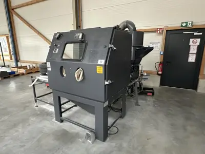 Hand-Sandstrahlkabine – kavel bij Lueders & Partner, Crailsheim