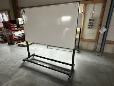 Whiteboard – kavel bij Lueders & Partner, Crailsheim